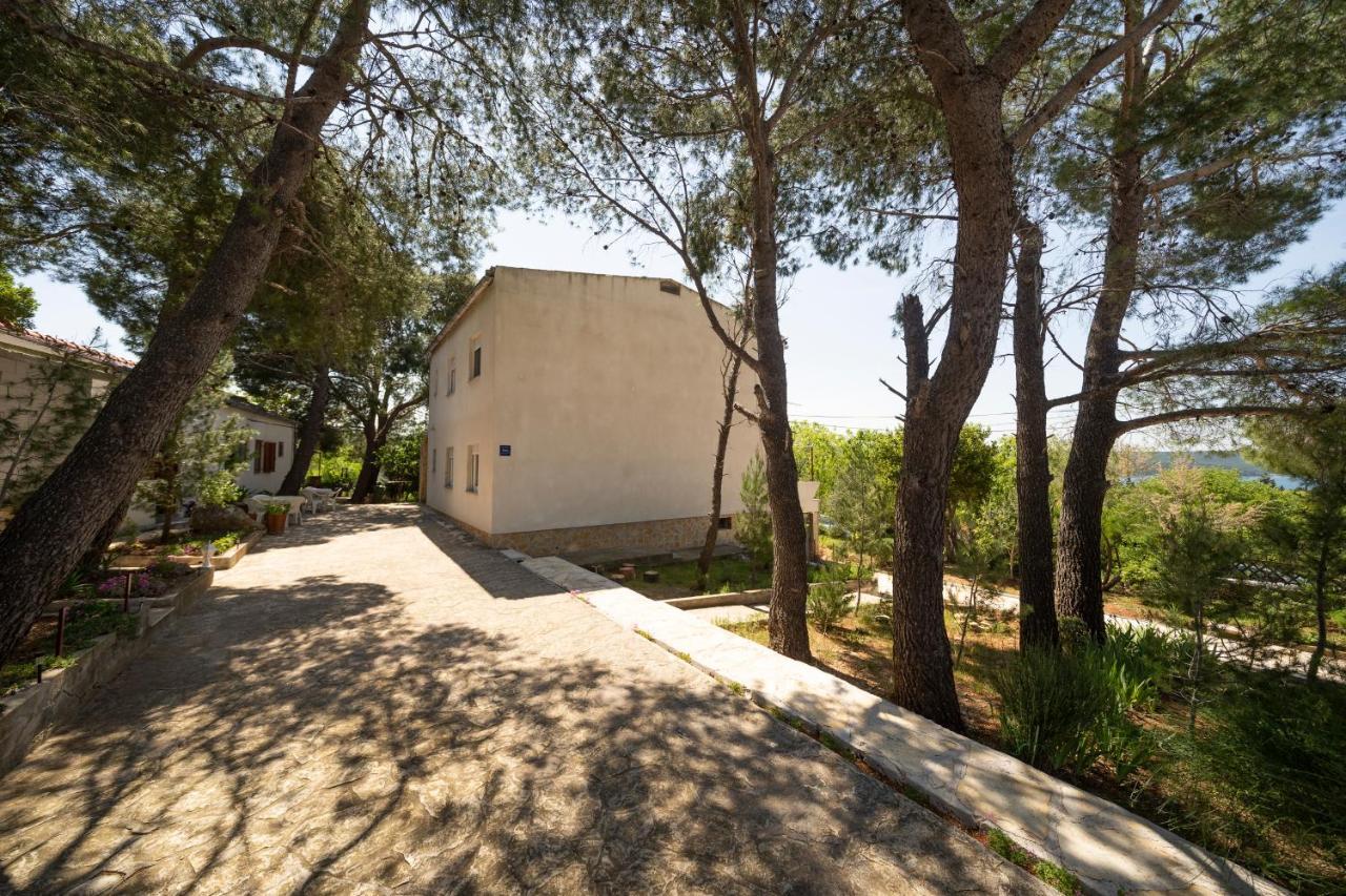 Studio Apartman Ema Gornji Karin Εξωτερικό φωτογραφία